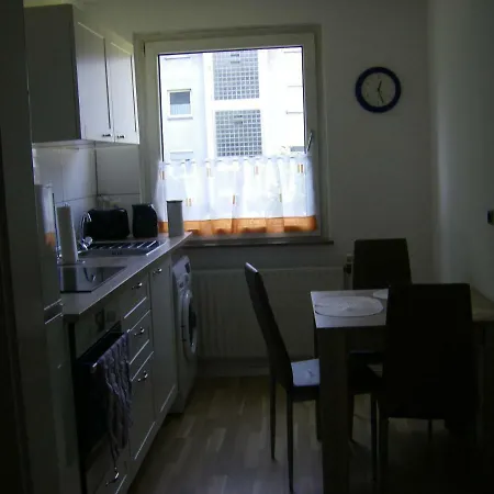 Uni Apartament *